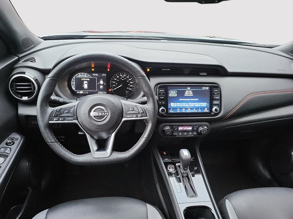 2023 Nissan Kicks SR-10