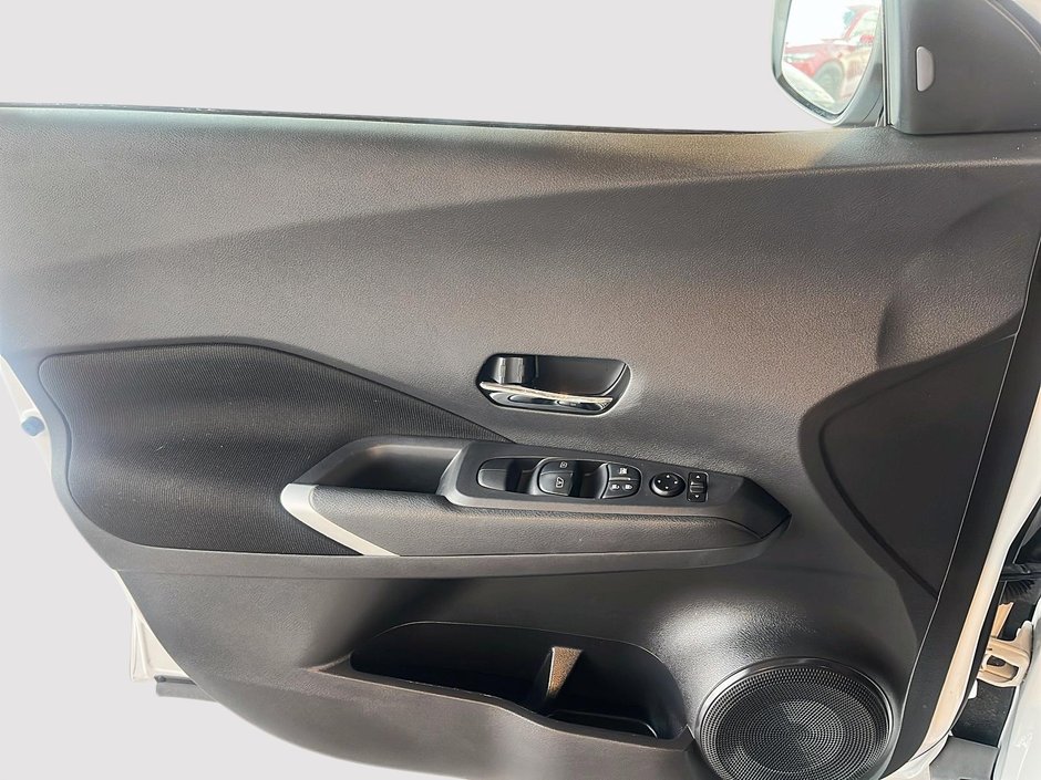 2023 Nissan Kicks SV-10