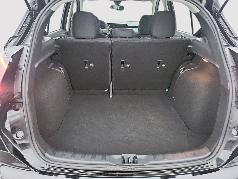 Nissan Kicks SV 2023-5