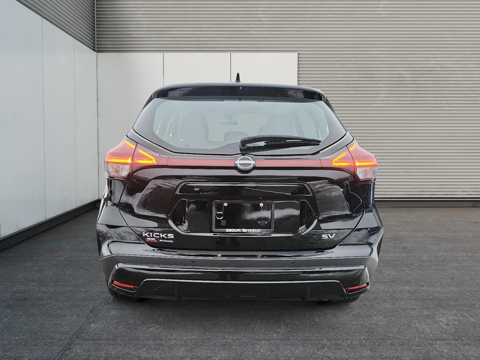 Nissan Kicks SV 2023-2