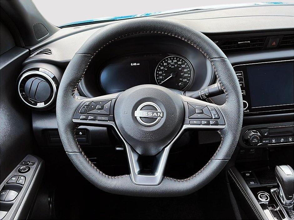 2024 Nissan Kicks SR PRIVILÈGE-11