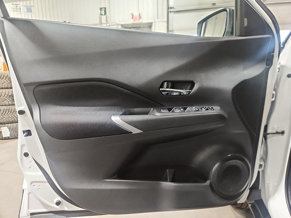 Nissan Kicks SV 2024-10