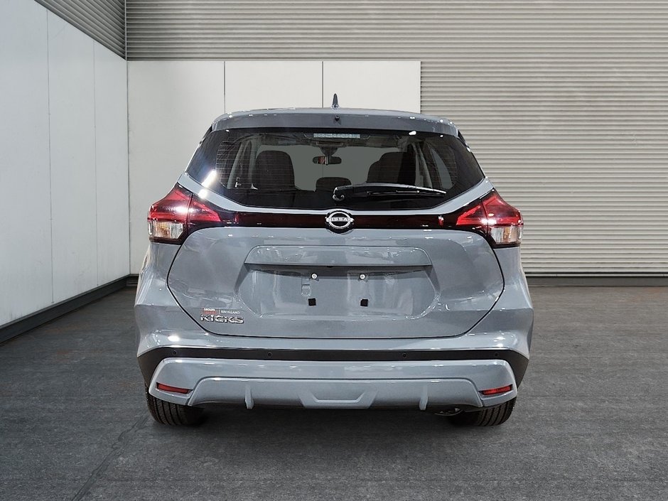 2024 Nissan Kicks S-2