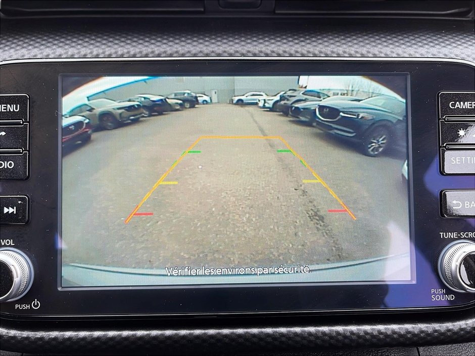 Nissan Kicks SV 2024-15