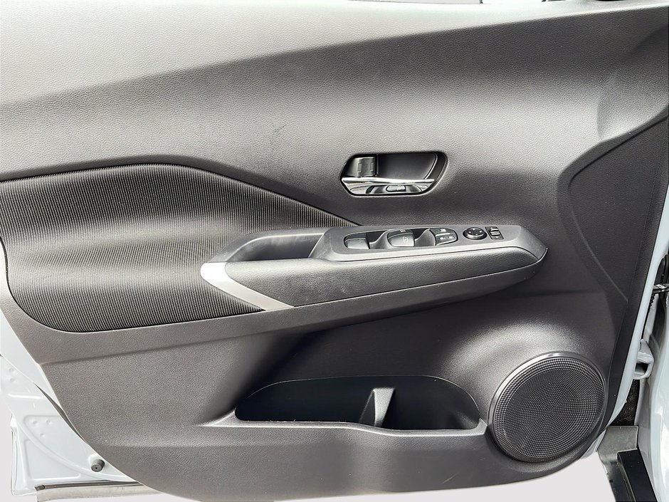 Nissan Kicks SV 2024-10