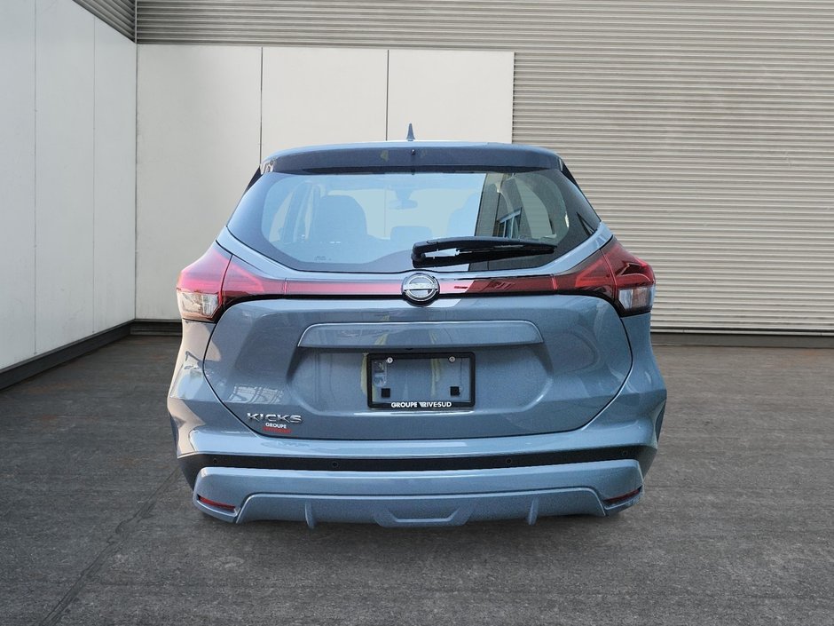 2024 Nissan Kicks S-2