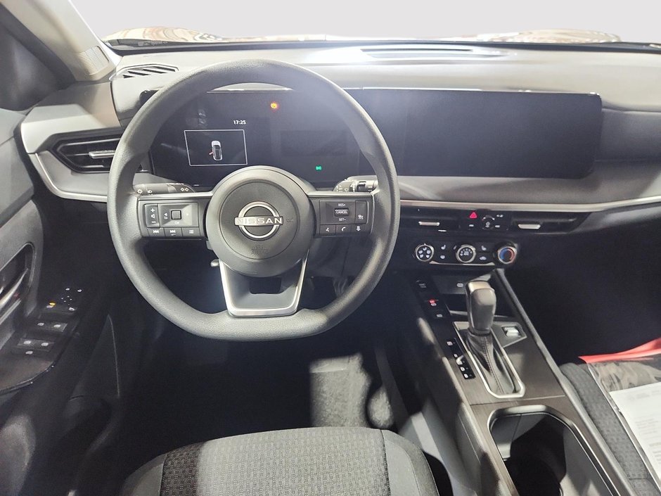 2025 Nissan Kicks S-9