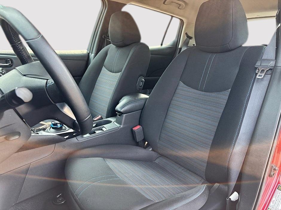2019 Nissan Leaf SV NAVIGATION-11