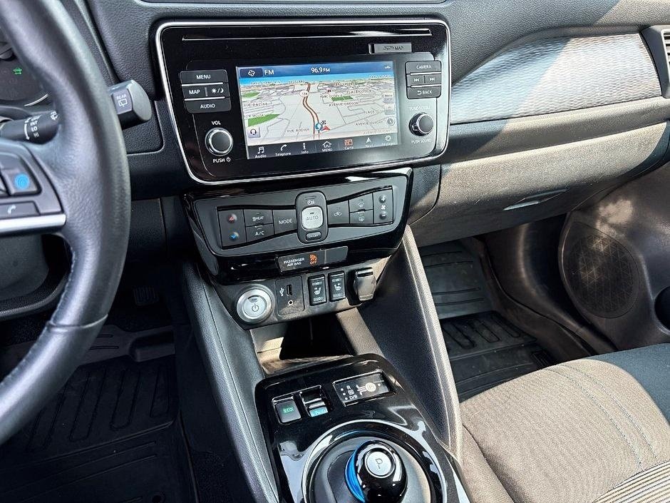 2019 Nissan Leaf SV NAVIGATION-16