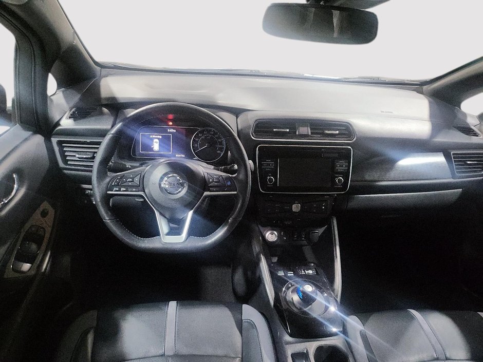 Nissan LEAF SL 2019-9