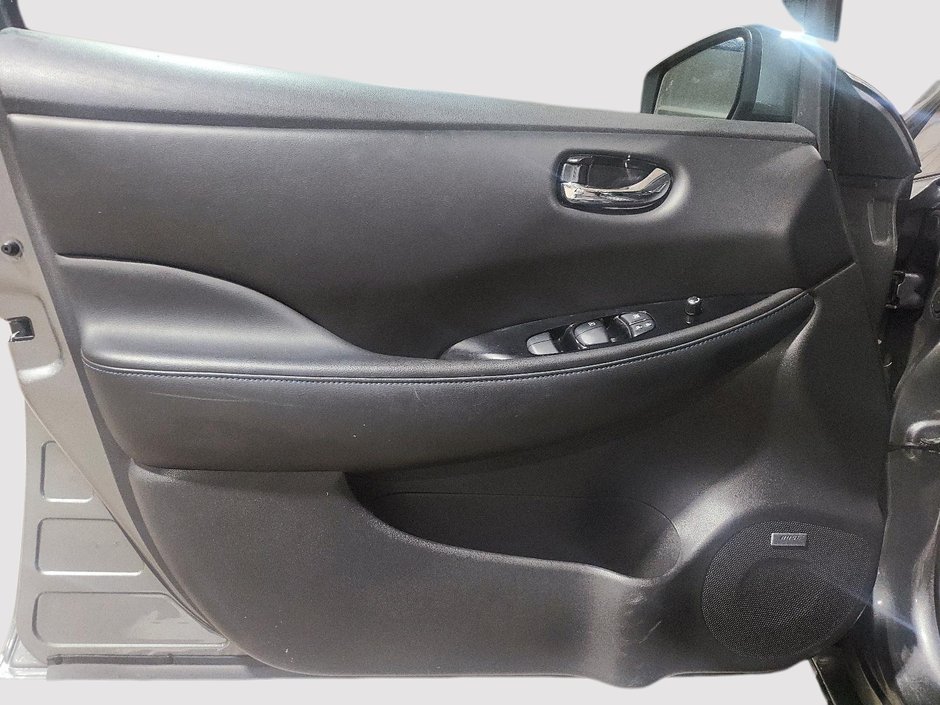 Nissan LEAF SL 2019-10