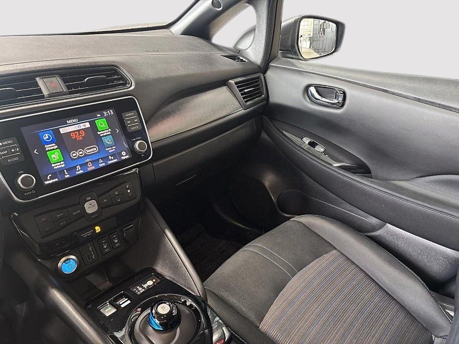 Nissan Leaf SV 40KW/H 2020-11