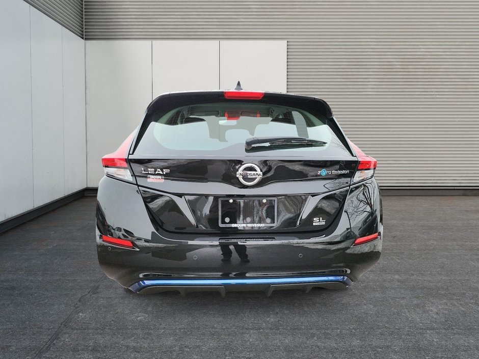 2022 Nissan LEAF SL PLUS-2