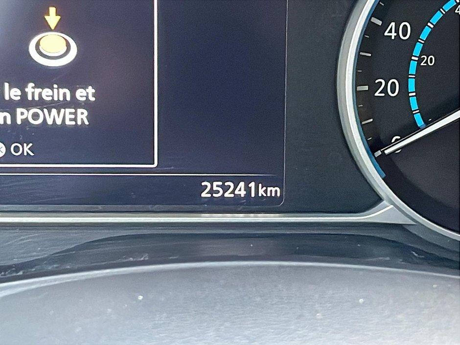 2023 Nissan Leaf SV PLUS-12