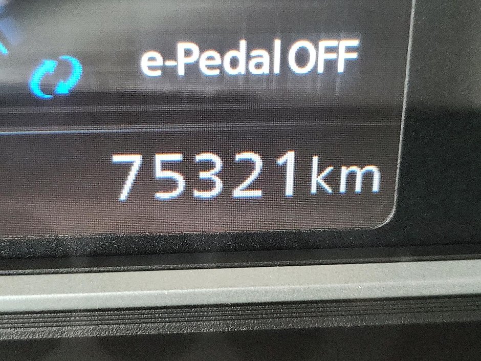 Nissan LEAF SV 2023-12