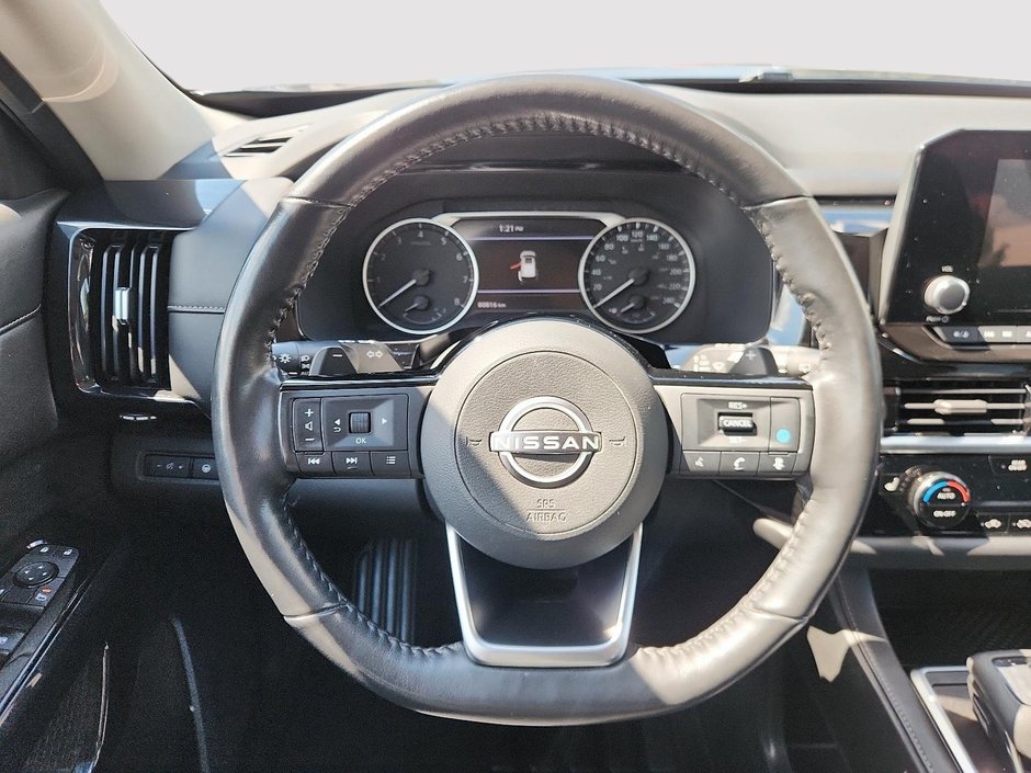 2022 Nissan Pathfinder S-19