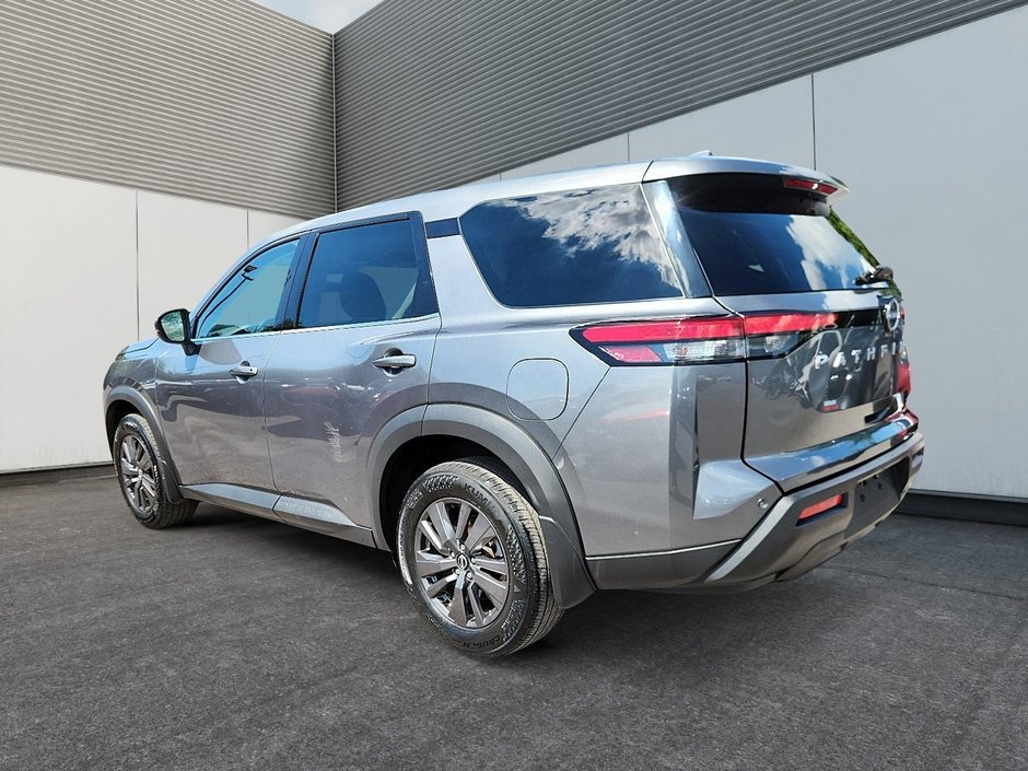 2022 Nissan Pathfinder S-3