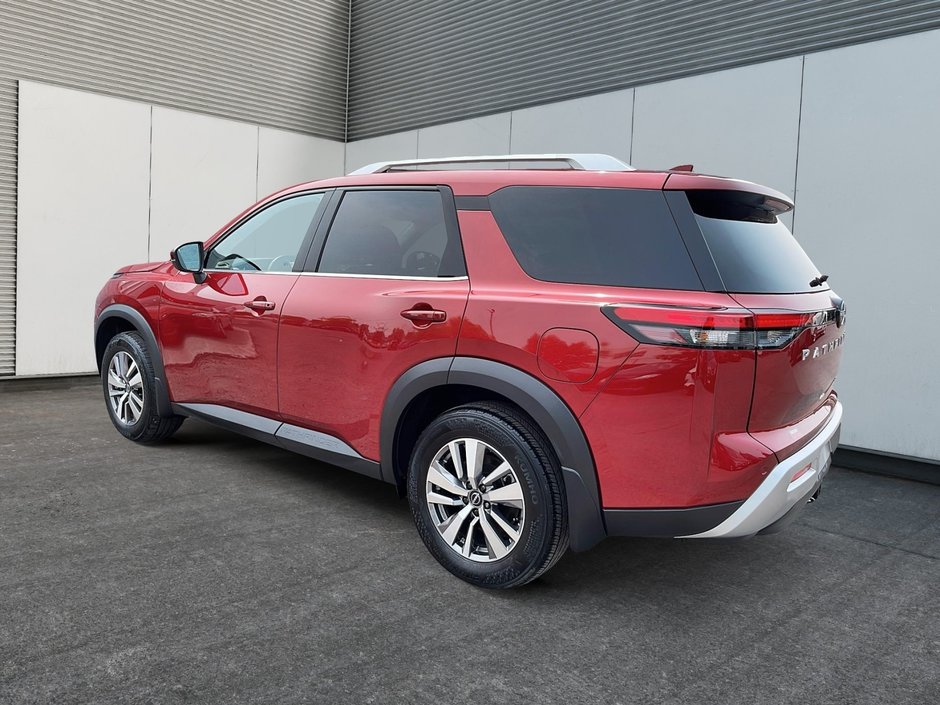 Nissan Pathfinder SL AWD 2023-3