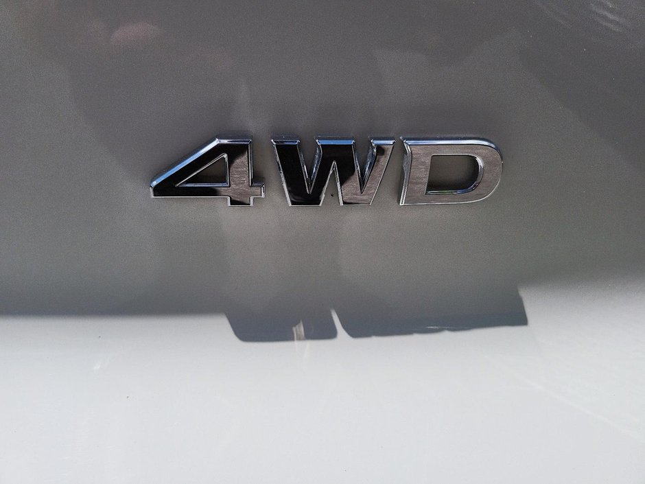 2024 Nissan Pathfinder S AWD-15