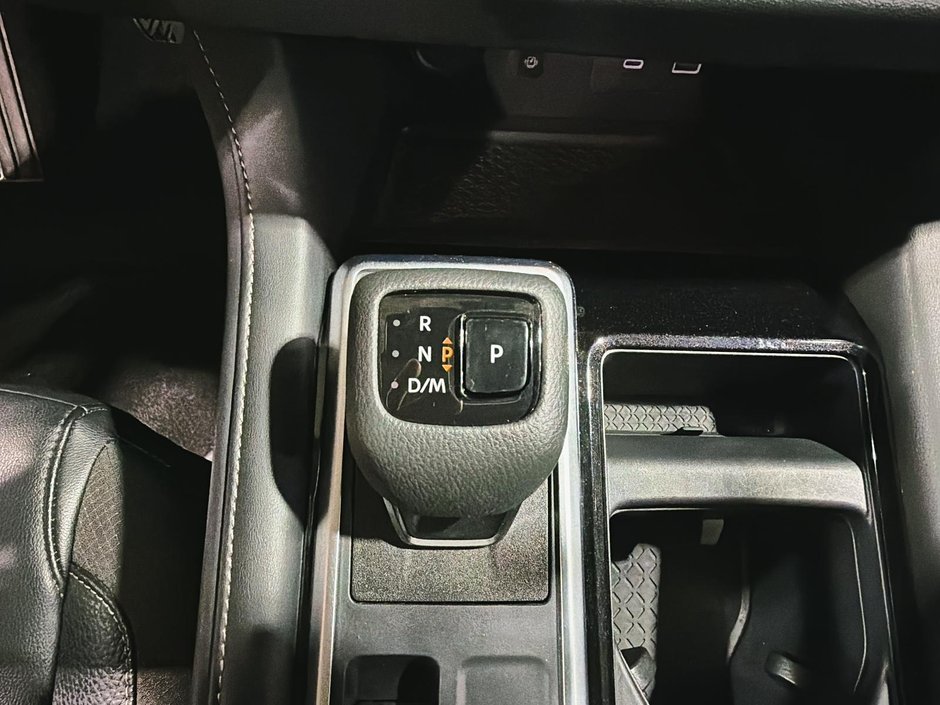 2024 Nissan Pathfinder SL AWD-15