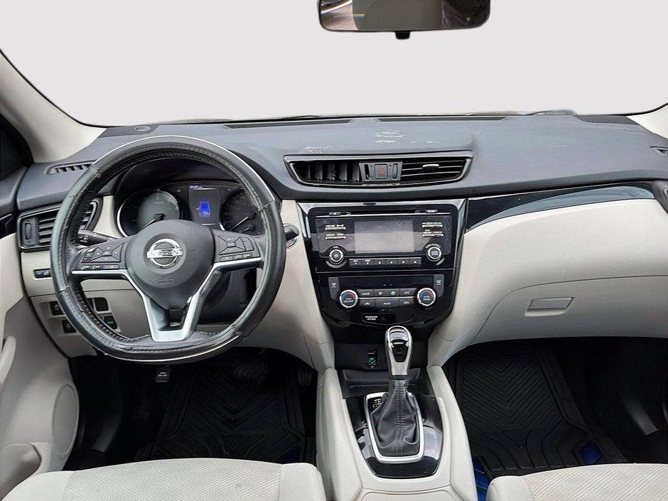 2018 Nissan Qashqai SV-9