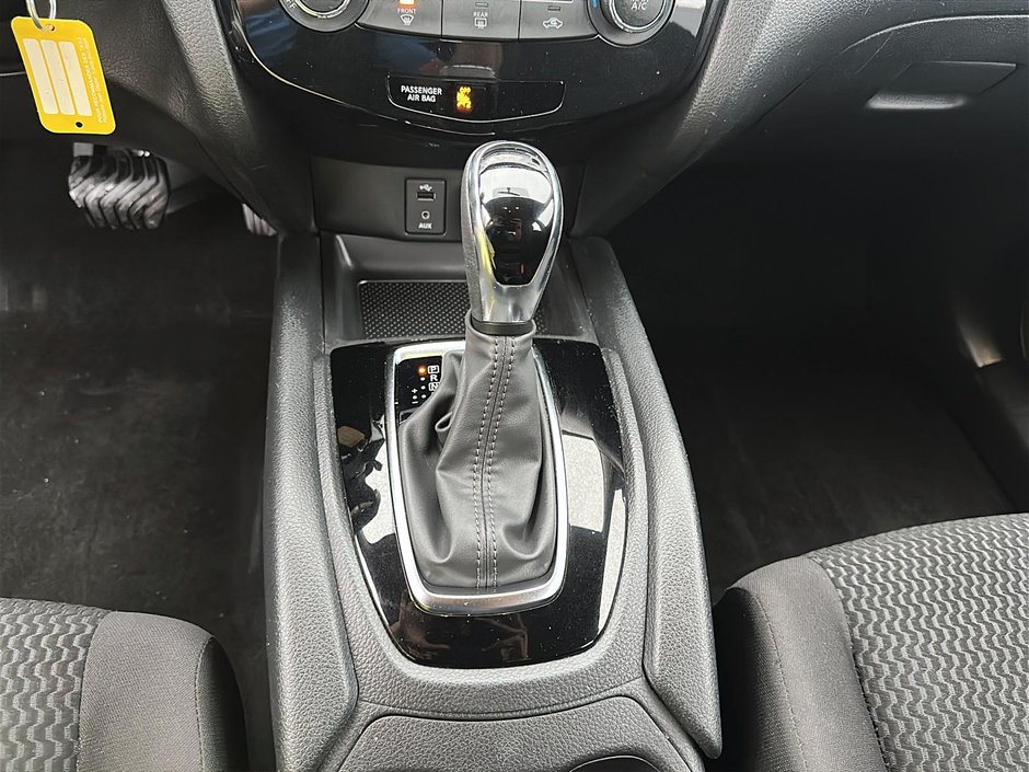 Nissan Qashqai S 2018-14