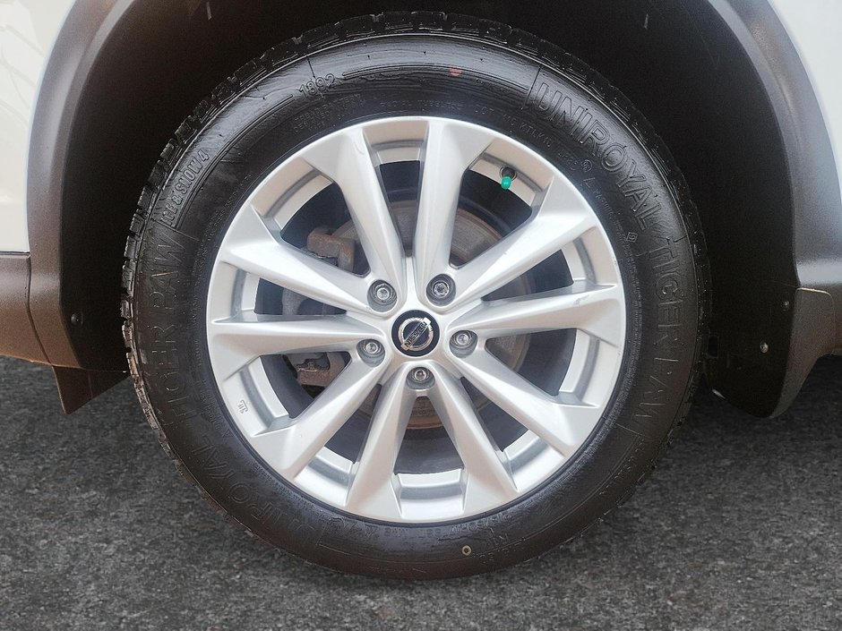 2019 Nissan Qashqai S-6