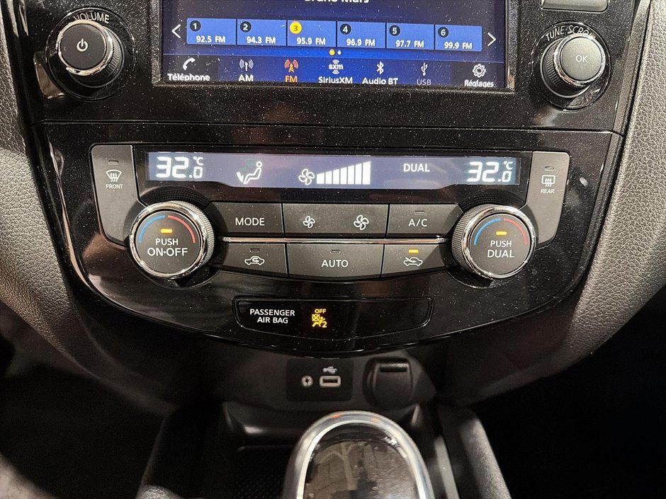 2020 Nissan Qashqai SV-13