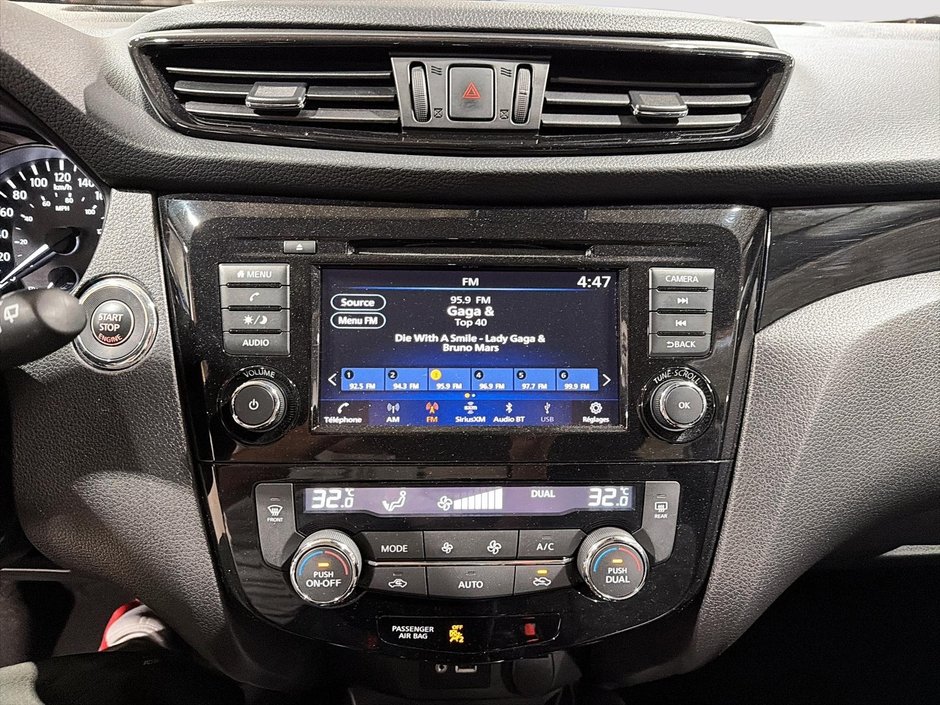 2020 Nissan Qashqai SV-17