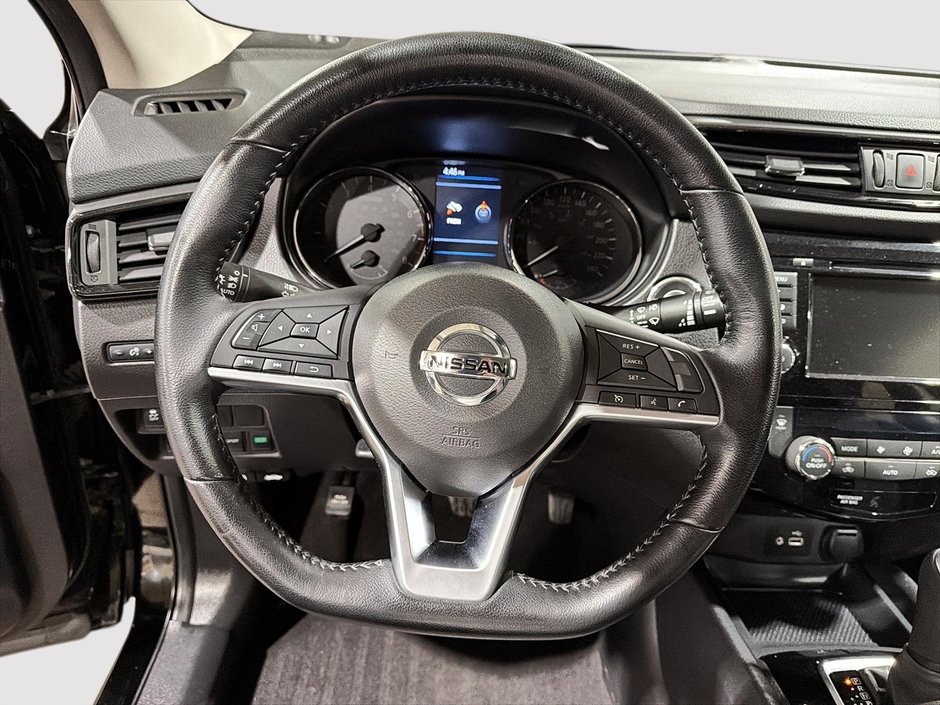 2020 Nissan Qashqai SV-11