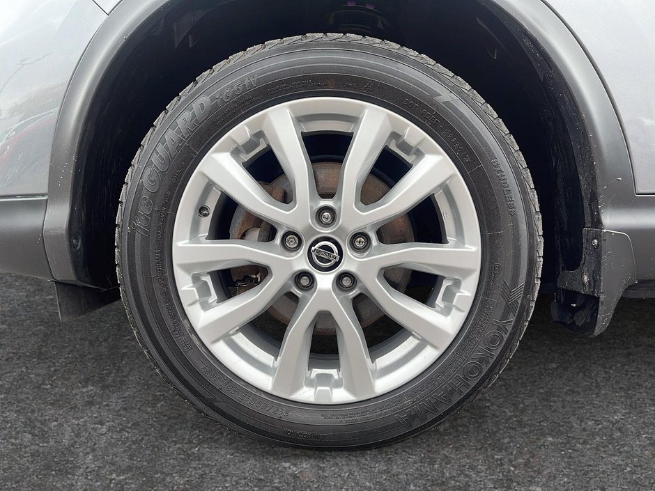 2021 Nissan Qashqai S-6