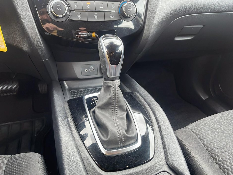 2021 Nissan Qashqai S-14