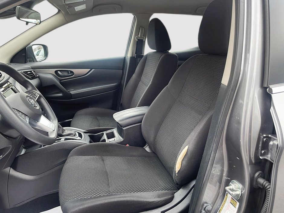 2021 Nissan Qashqai S-8