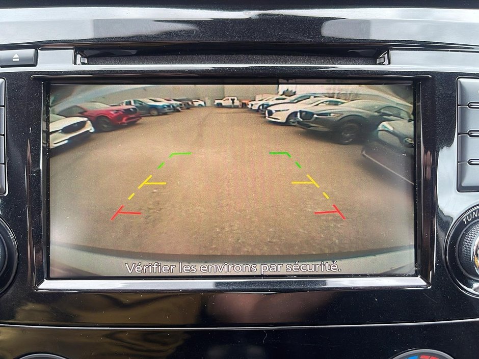 2021 Nissan Qashqai S-16