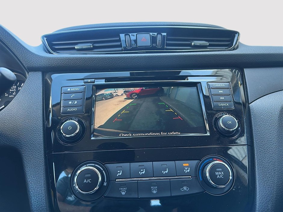 2021 Nissan Qashqai S-15