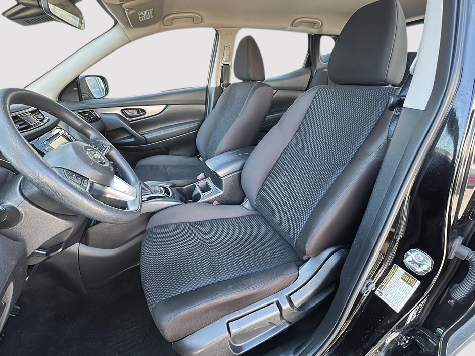 2021 Nissan Qashqai S-8