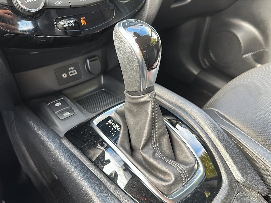 Nissan Qashqai SL AWD 2021-15