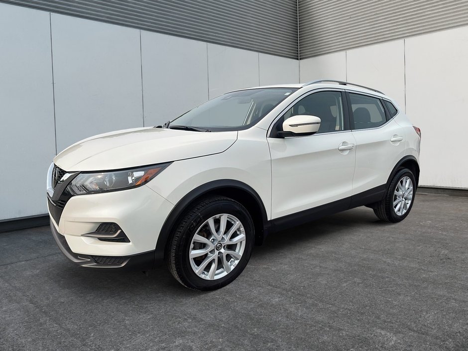 2022 Nissan Qashqai SV AWD-0