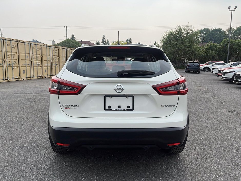 2022 Nissan Qashqai SV AWD-2