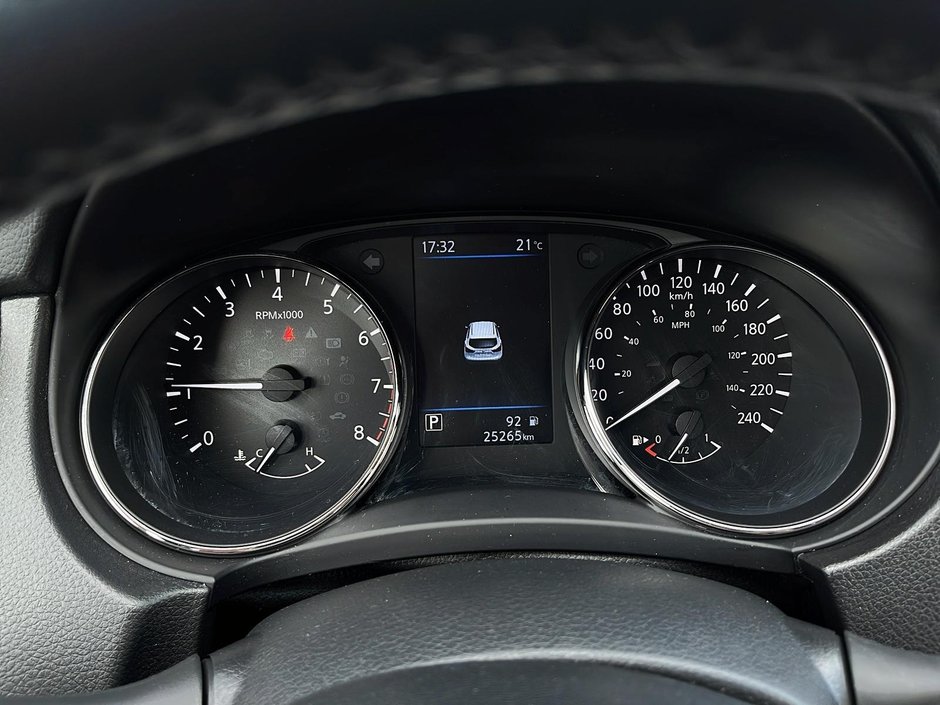 Nissan Qashqai SV AWD 2022-13