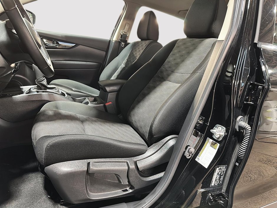 2022 Nissan Qashqai SV-8