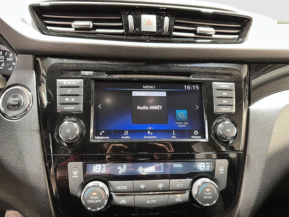 2022 Nissan Qashqai SV-18