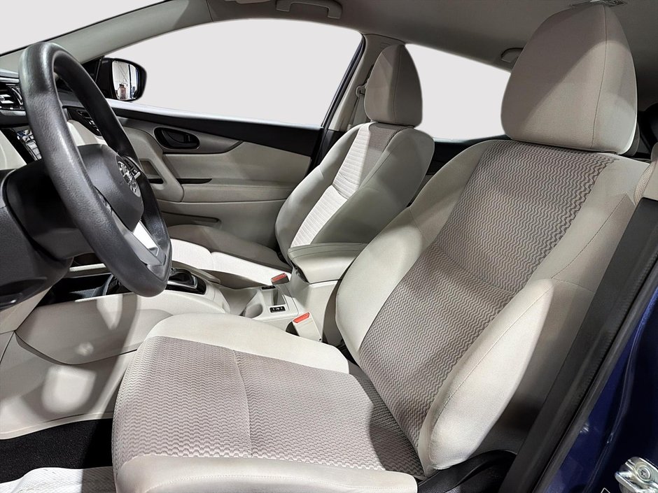 2022 Nissan Qashqai S-8