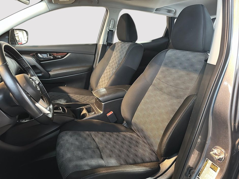 2023 Nissan Qashqai SV-8