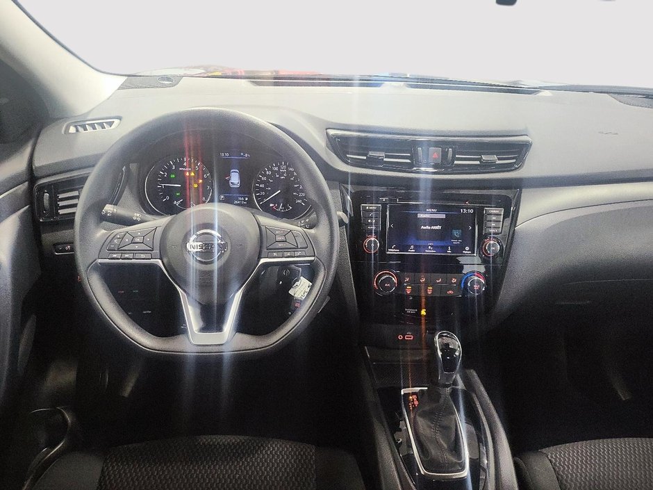 2023 Nissan Qashqai S-9