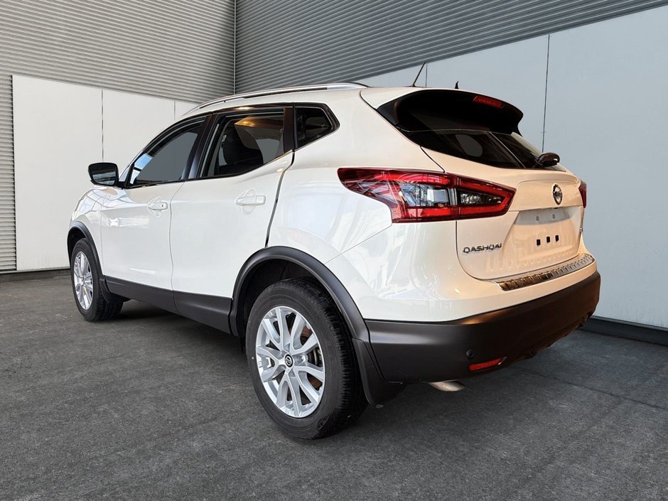 2023 Nissan Qashqai SV AWD-2