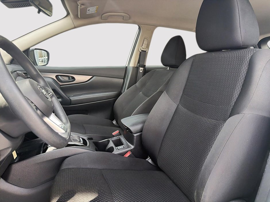 2023 Nissan Qashqai S-8