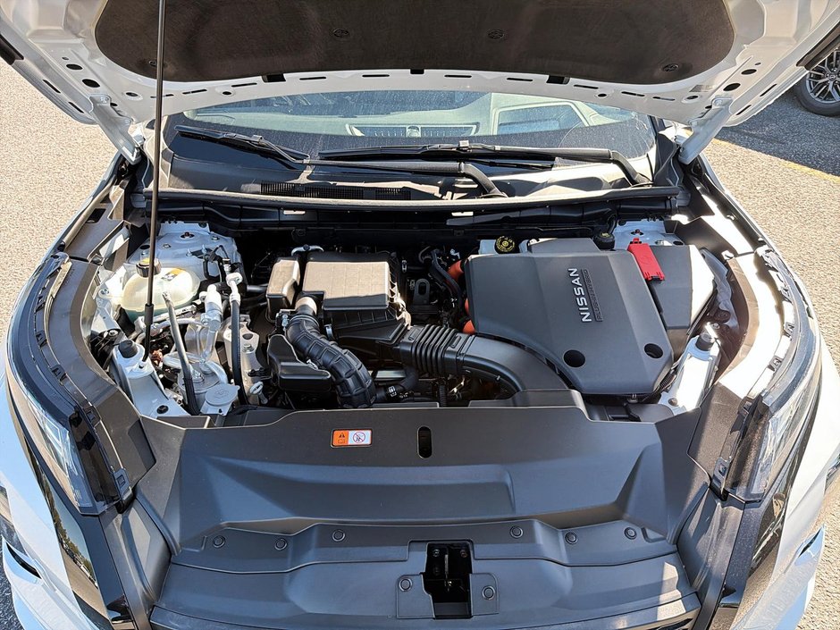 2026 Nissan Rogue Plug-In Hybrid Platinum-7