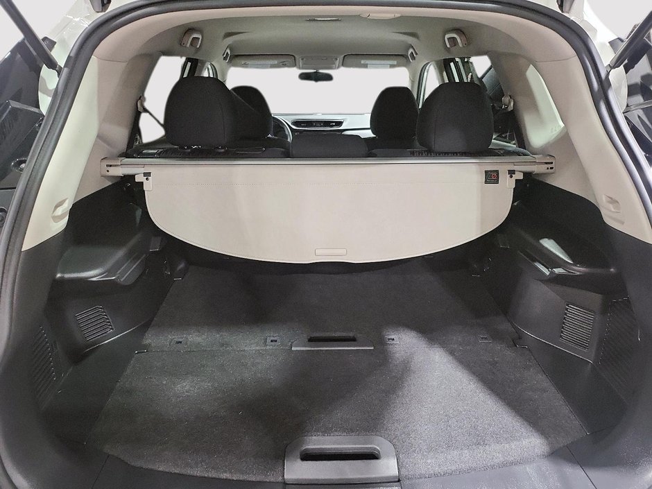 2017 Nissan Rogue SV-5