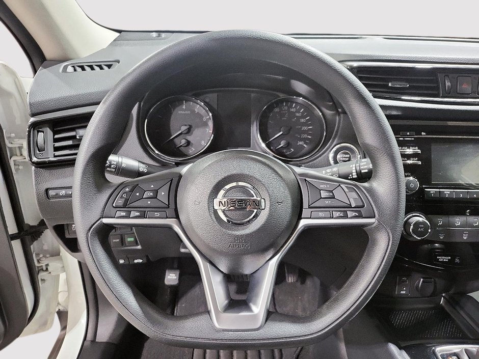 2017 Nissan Rogue SV-11